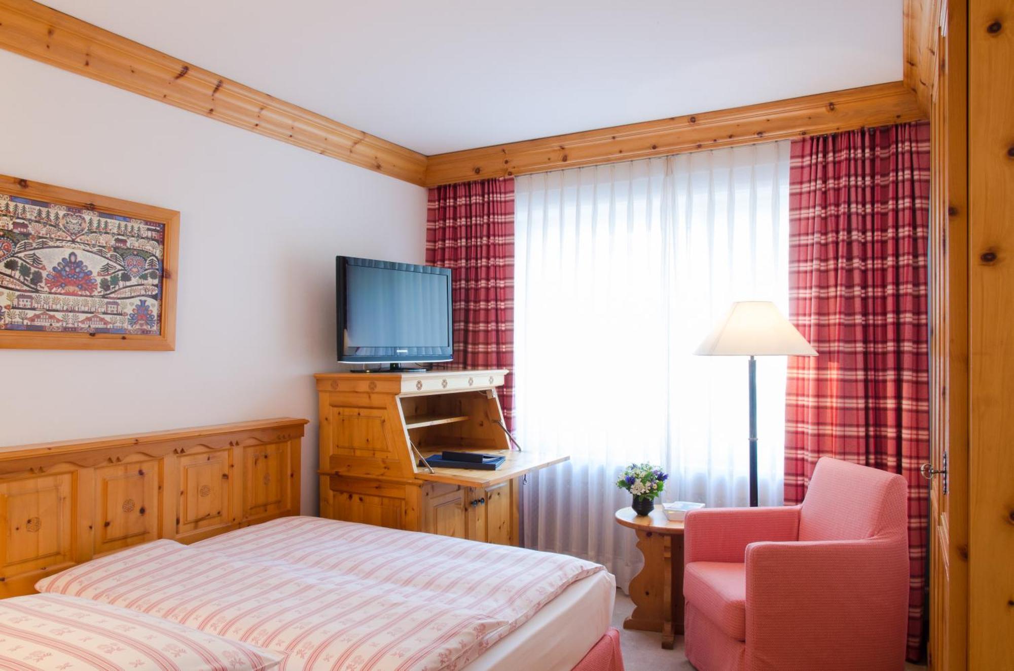 Crystal Hotel Superior St. Moritz Exterior photo