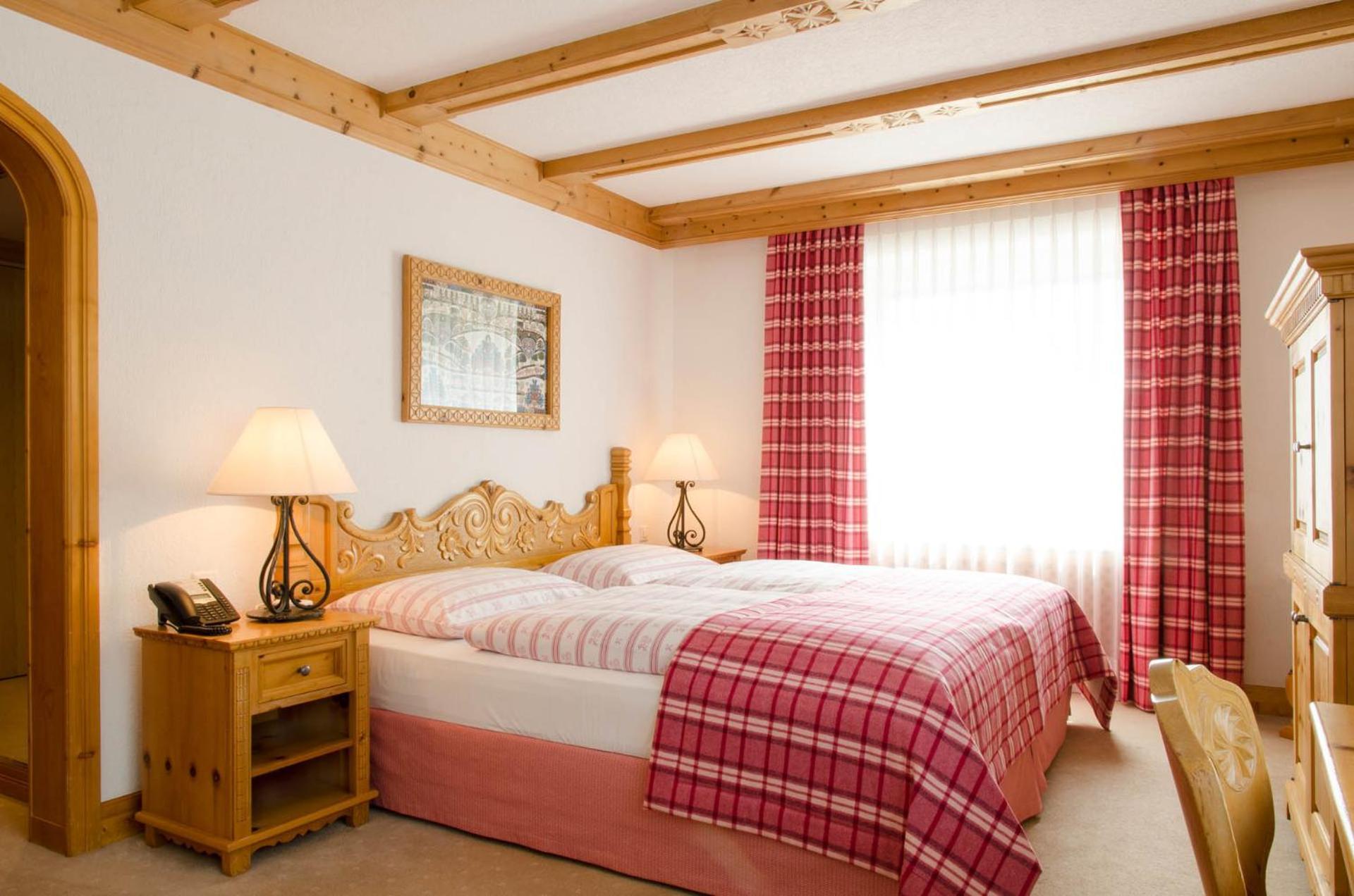 Crystal Hotel Superior St. Moritz Room photo